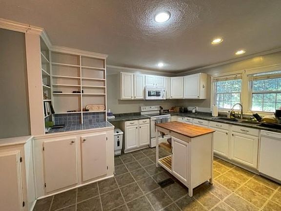 4th image of 109 Wally Dr