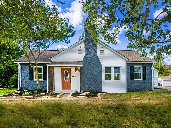 5th image of 3005 Valley View Dr