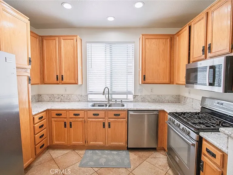 22607 Golden Meadow Ln — Photo 3