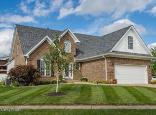 8507 Vancouver Ct, Louisville, KY 40228