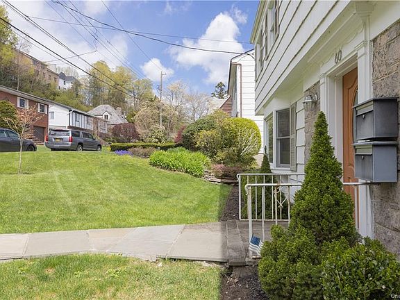 4th image of 60 Brookdale Dr
