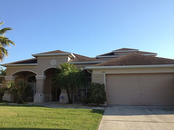 3rd image of 434 Palm Crest Ln