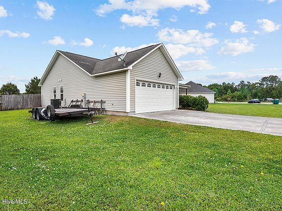5th image of 143 Christy Drive