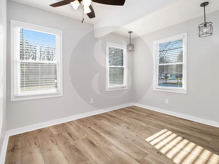 2130 Belhaven Ln SE — Photo 9