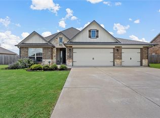 135 Codi Ln, Woodway, TX 76712