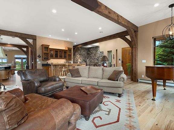 5th image of 7024 Daryn Ln