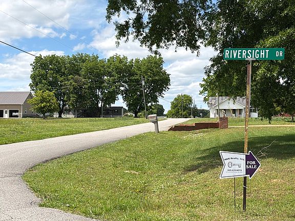 5th image of 399 Riversight Dr