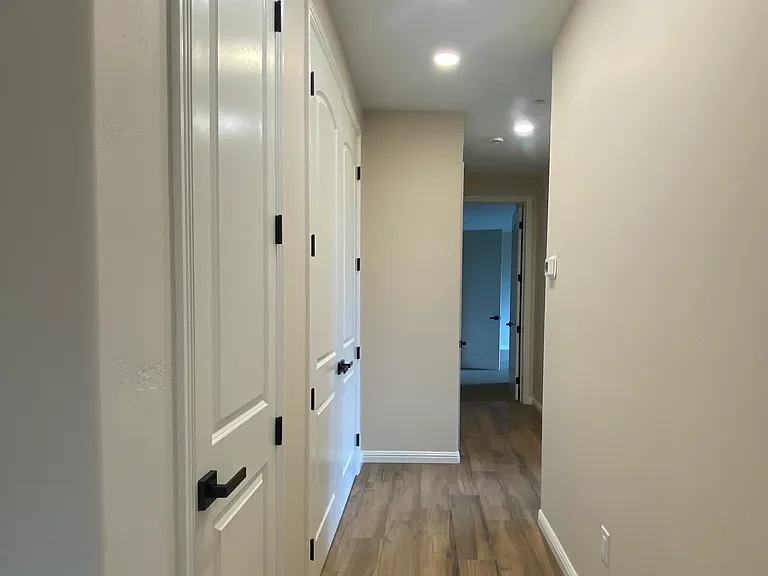 703 W Lee Blvd — Photo 9