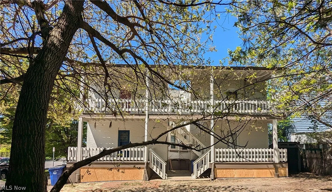 2 bed, $1,000 — Photo 3