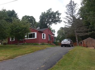 28 Rick Dr, Northampton, MA 01062
