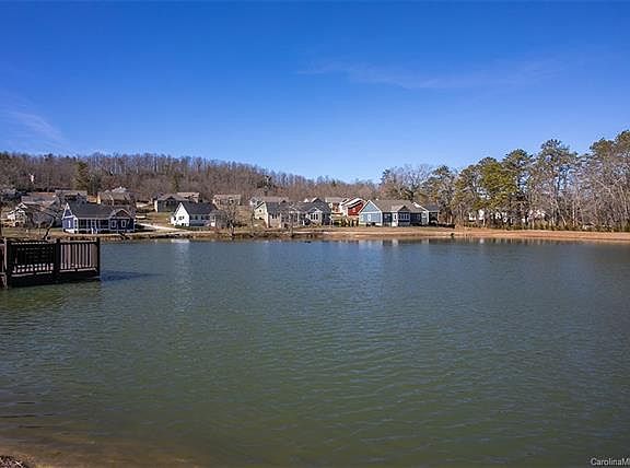 3rd image of 82 Furnace Dr