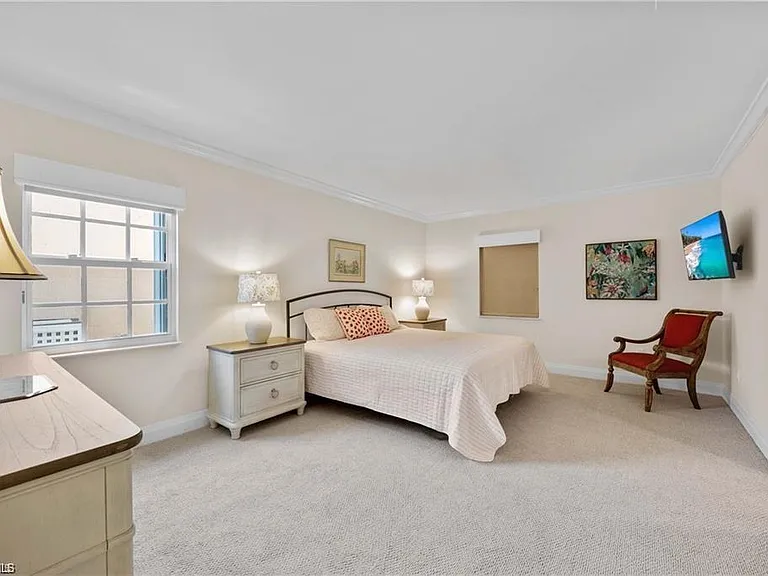 3070 Gulf Shore Blvd N #103 — Photo 22