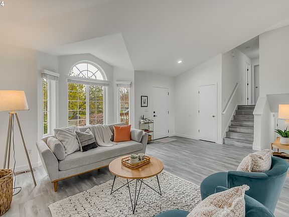 5th image of 5048 SE Cascade Ct
