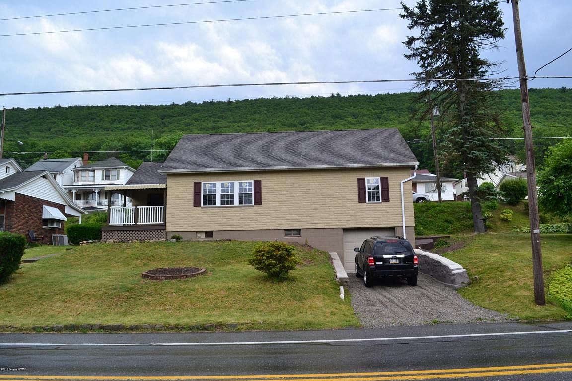 631 E Center St, Nesquehoning, PA 18240 Zillow