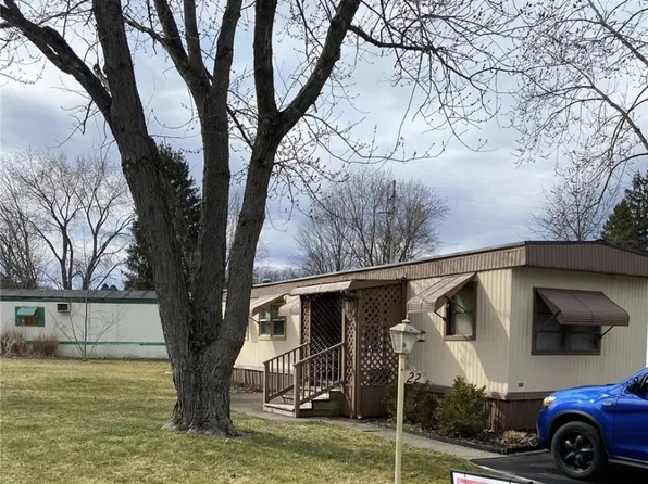 1625 George St, Hermitage, PA 16148