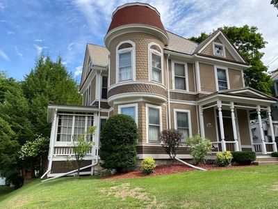 32 Wilder Ave, Hoosick Falls, NY, 12090