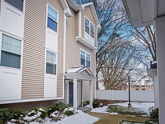 91 West Broad Street