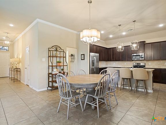2nd image of 5627 Drury Ln