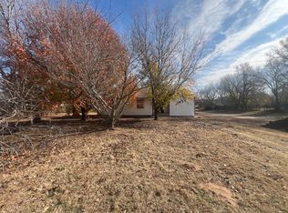 402 N Railroad St, Marlow, OK 73055