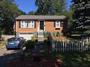 8 Duston Ave, Plaistow, NH 03865