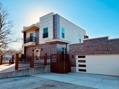 23722 N South Lakewood Ln, Lake Zurich, IL, 60047