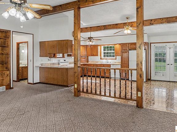 5th image of 71 Murray Ln