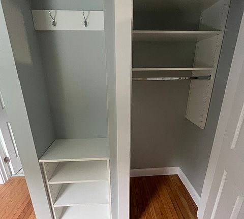 2nd image of 1099 Park St #2