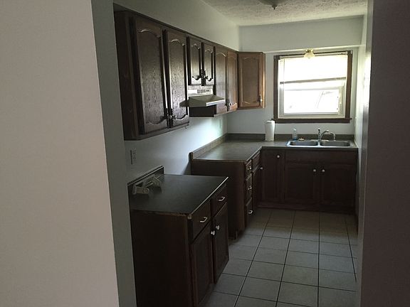 3rd image of 48 Eleanor Ave