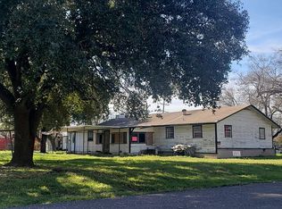 115 N Austin St, Bremond, TX 76629
