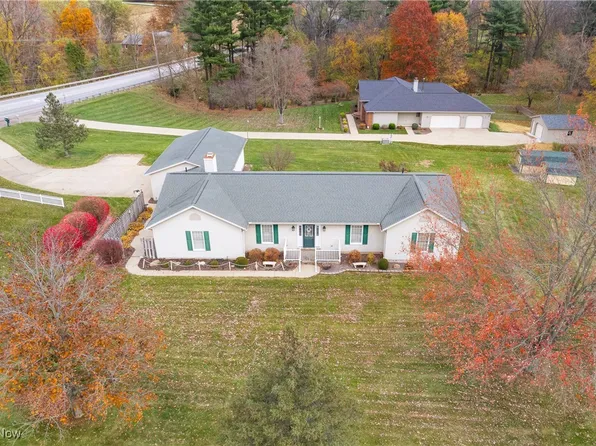 6840 Akron Ave NW, Canal Fulton, OH 44614