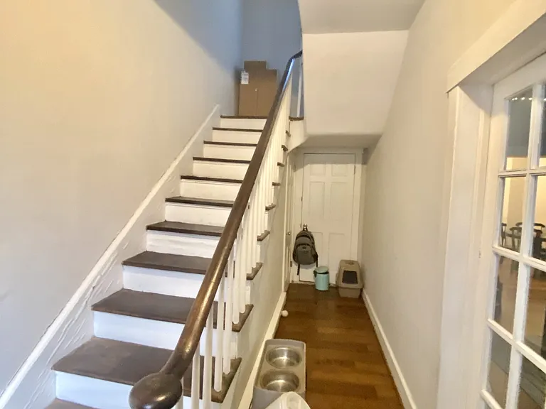 652 Elm St — Photo 12