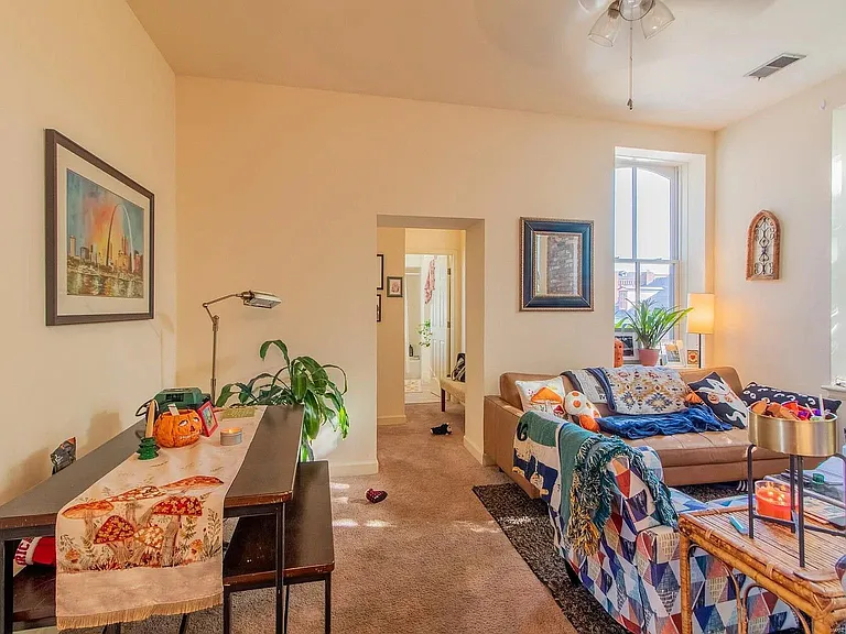 1213 Shenandoah Ave #C — Photo 3