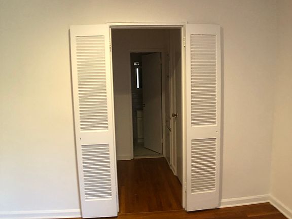 3rd image of 315 Ocean Pkwy APT 1A