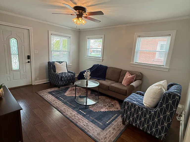 2435 Emil Ave — Photo 5
