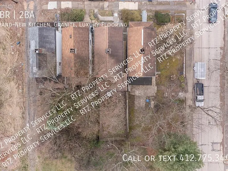 1805 Flagler St — Photo 23