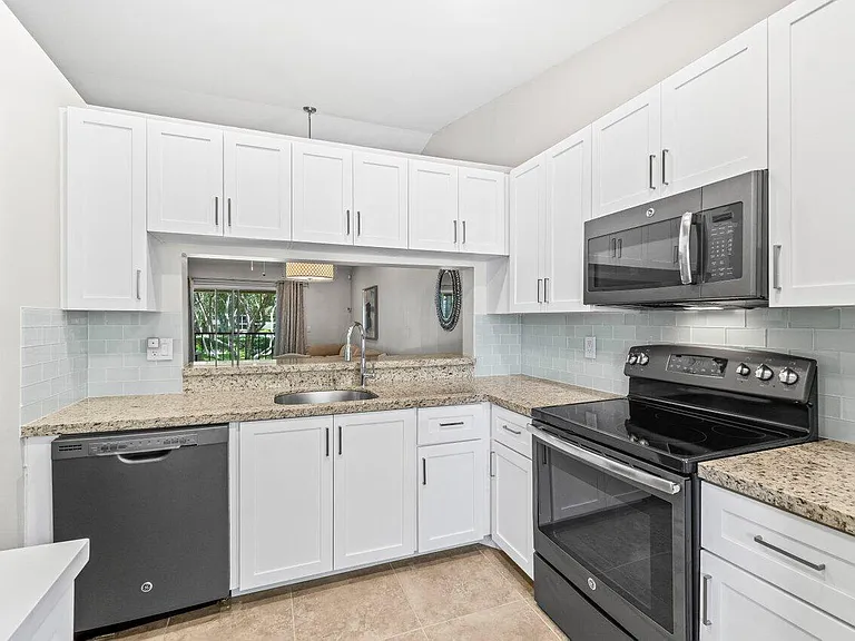 22148 Palms Way #203 — Photo 10