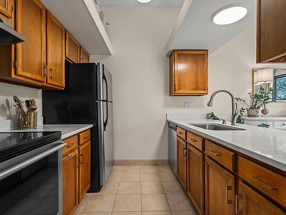 5th image of 4233 S Richfield Way