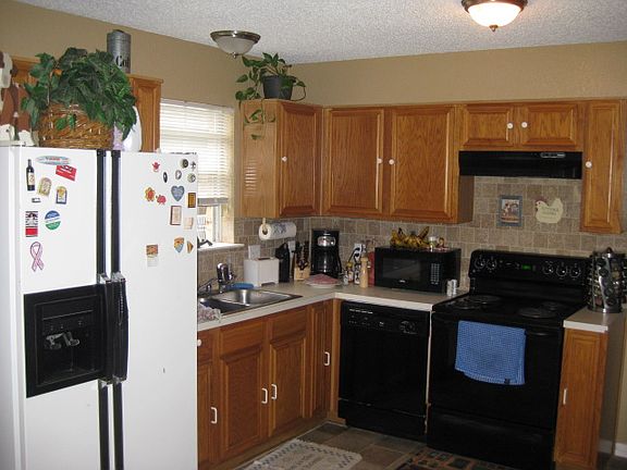 5th image of 2910 Hilton Head Dr