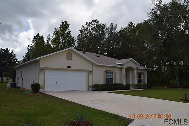 4 bed, 2.0 bath, 1900 sqft, $2,600 — Photo 3