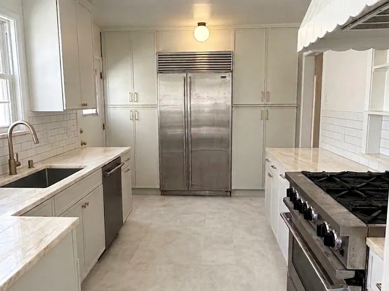 2904 Oak Ave — Photo 3