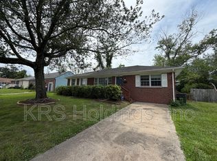 105 Janet Dr, Hampton, VA 23666