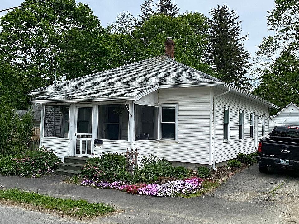 1st image of 925 Eastern Oaks Dr