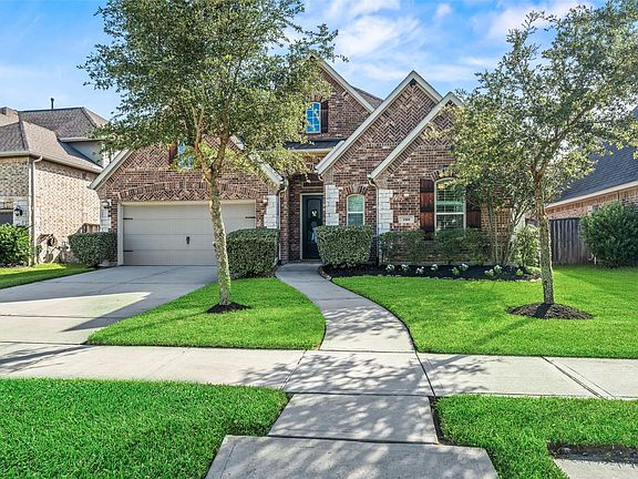 2nd image of 3319 Skylark Valley Trce