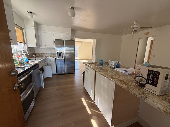 2nd image of 3282 Michael Dr