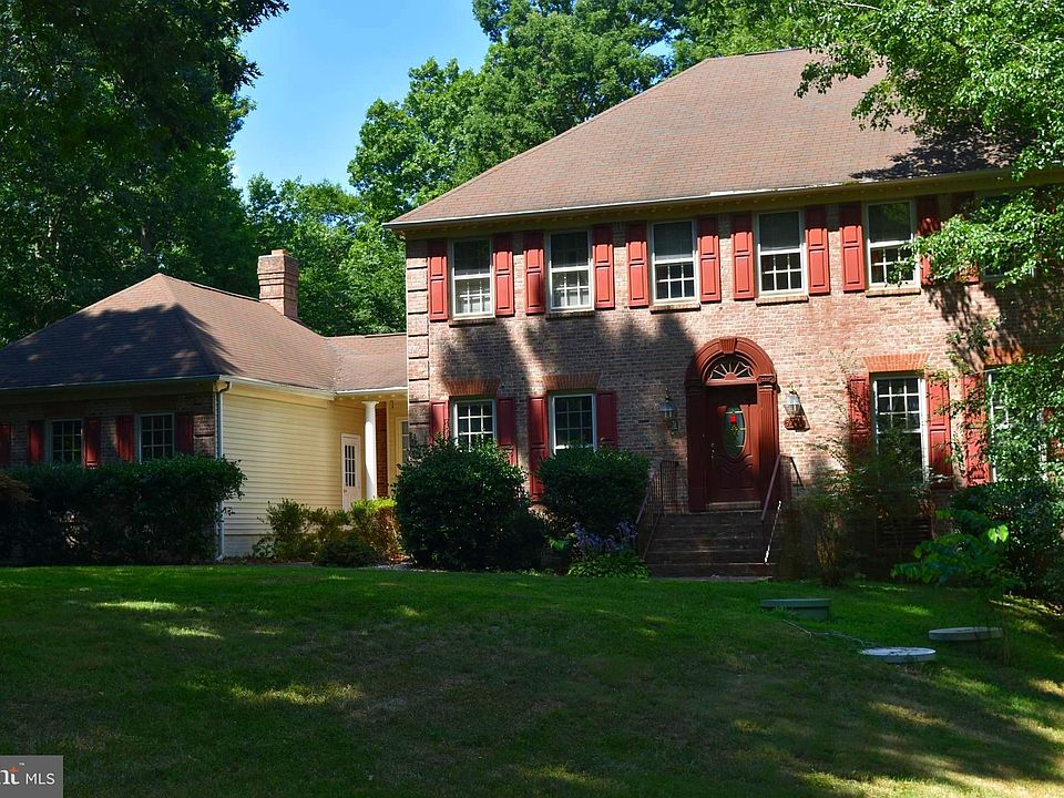 1st image of 6900 Bernly Ct