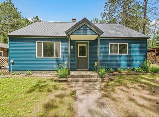 W8894 Cloverleaf Lake Rd, Clintonville, WI 54929