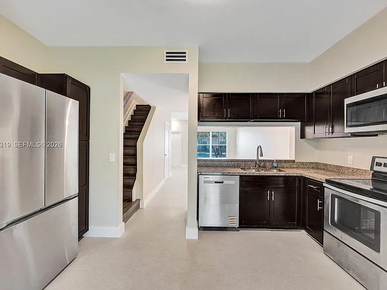 43 Simonton Cir — Photo 25