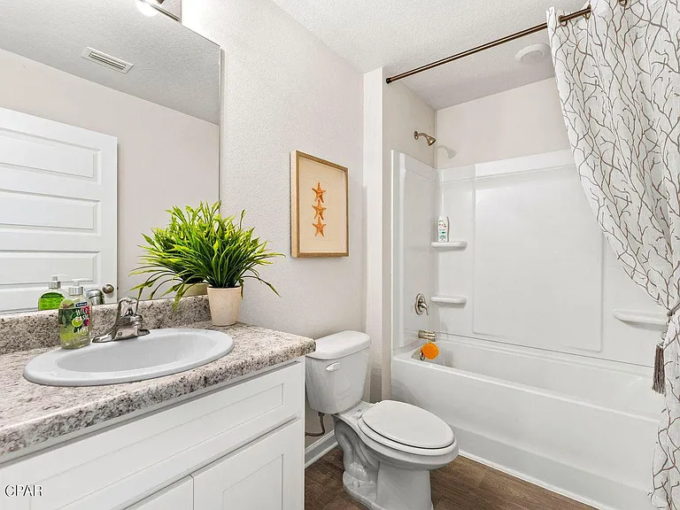 4723 Firefly Ln — Photo 6
