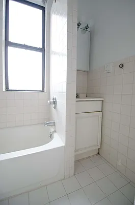 Rented by Compass | media 22