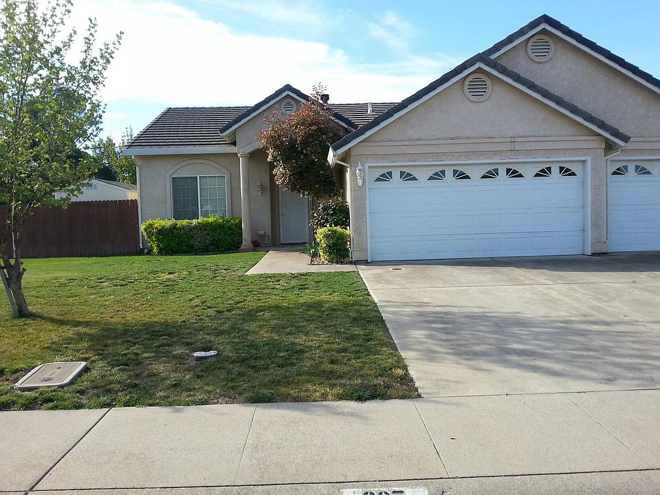 1st image of 627 Foxworth Ct